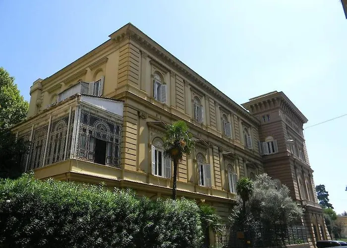 Central Charming House At Naples